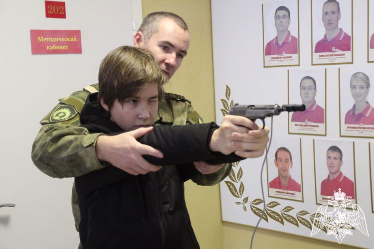 18 ноября на базе Пермского военного института Росгвардии состоялось краевое мероприятие - День призывника «Наша слава – Российская держава»