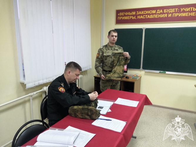 На факультете (тыла) проведена защита курсовых работ по дисциплине «Товароведение военной одежды и обуви»