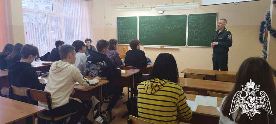 Военнослужащие факультета (связи) провели агитационно-пропагандистскую работу, направленную на профессиональную ориентацию учащихся образовательных организаций города Перми