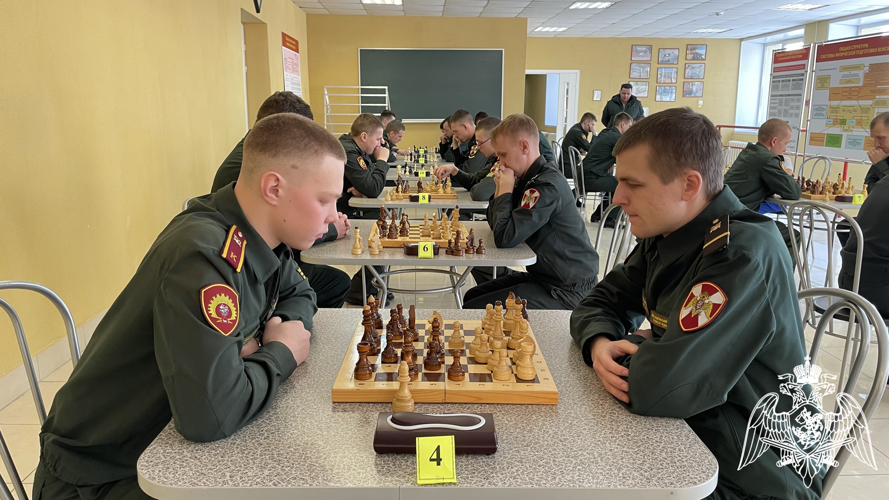 Военнослужащие Пермского военного института приняли участие в чемпионате института по шахматам