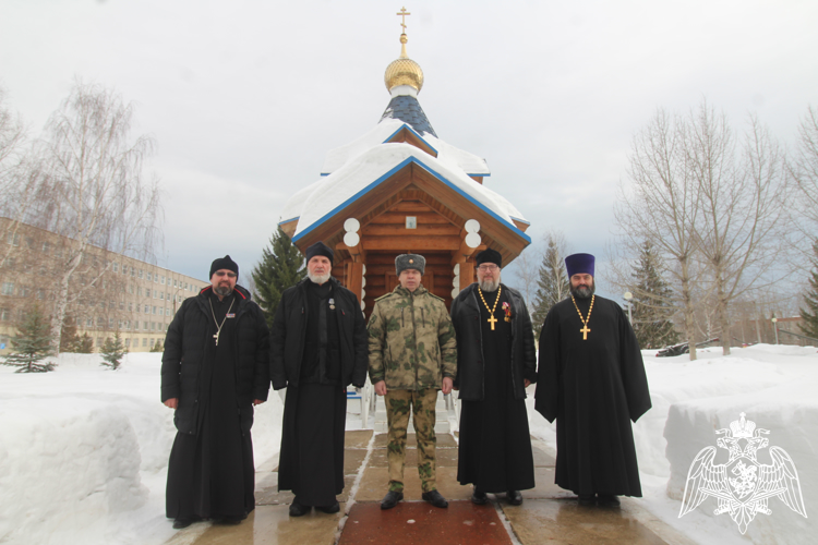 В Пермском военном институте представители Московского Патриархата Русской Православной Церкви провели занятия по духовно-нравственному воспитанию
