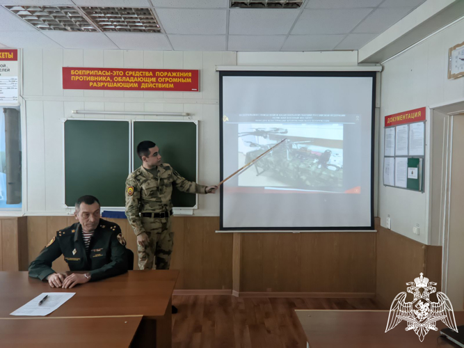 На кафедре конструкций артиллерийского вооружения проведен круглый стол по теме «Современные средства борьбы с противником, теория применения