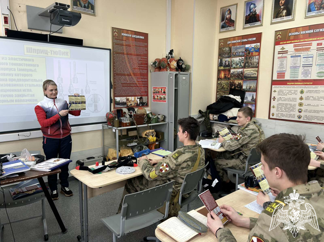 Военнослужащие Пермского военного института приняли участие в Чемпионате и Первенстве России, в Международном судейско-тренерском семинаре по самообороне