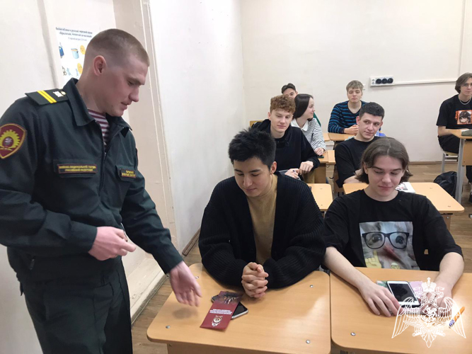 Военнослужащие факультета (связи) провели агитационно-пропагандистскую работу, направленную на профессиональную ориентацию учащихся образовательных организаций города Перми