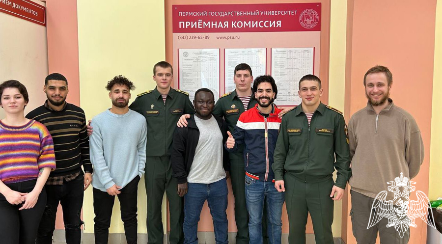 Курсанты Пермского военного института провели встречу с арабскими студентами в ПГНИУ