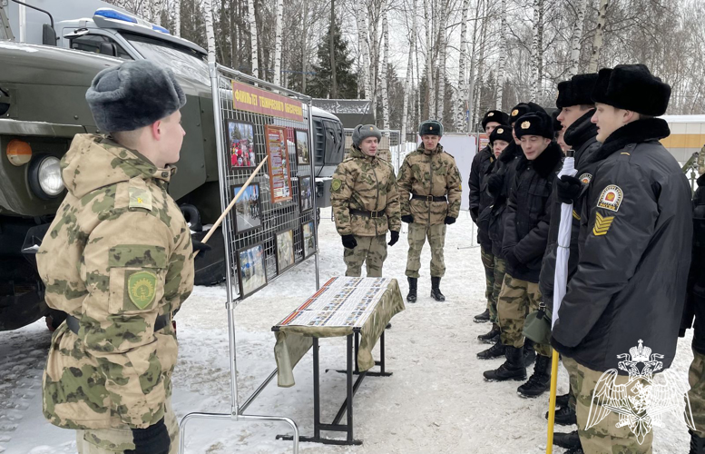 Военнослужащие Пермского военного института обеспечили 25-ую юбилейную традиционную военно-спортивную эстафету «Ратник» на стадионе «Гайва» города Перми