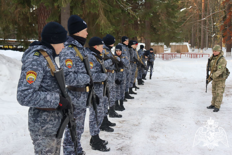 Преподавателями военного института проведены практические занятия с кадетами ППКУ