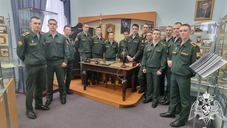 Курсанты факультета технического обеспечения Пермского военного института 26 марта 2024 г. посетили музей филиала Банка России
