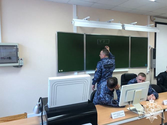 В Пермском военном институте проведен круглый стол по теме «Особенности организации артиллерийско-технического обеспечения войск национальной гвардии РФ»
