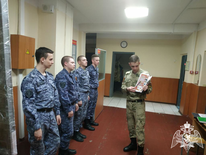 Военнослужащие факультета (связи) провели агитационно-пропагандистскую работу