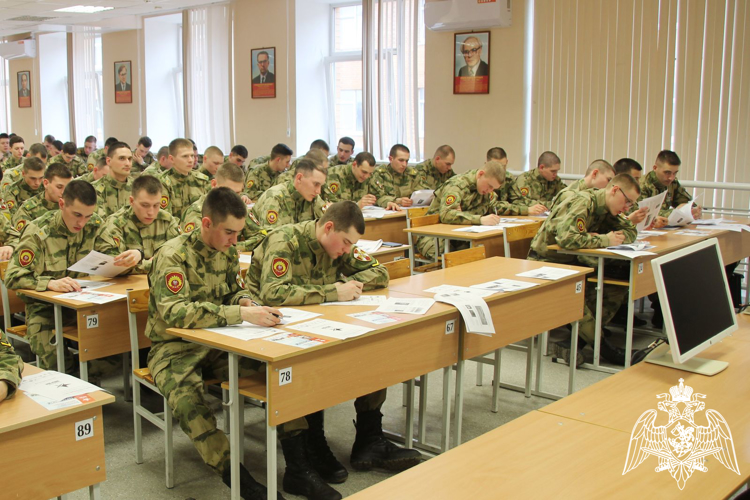 Военнослужащие Пермского военного института приняли участие в Международной акции «Диктант Победы»