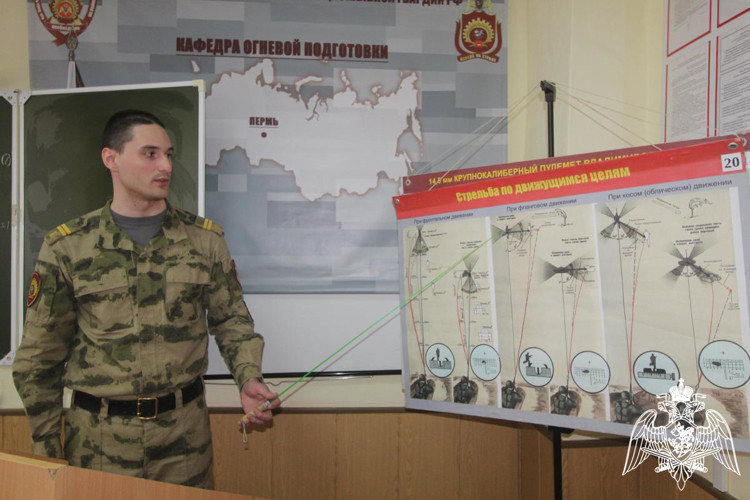 В Пермском военном институте курсанты выпускного курса приступили к сдаче экзамена по огневой подготовке