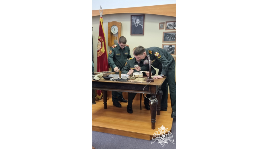 Курсанты факультета технического обеспечения Пермского военного института 26 марта 2024 г. посетили музей филиала Банка России