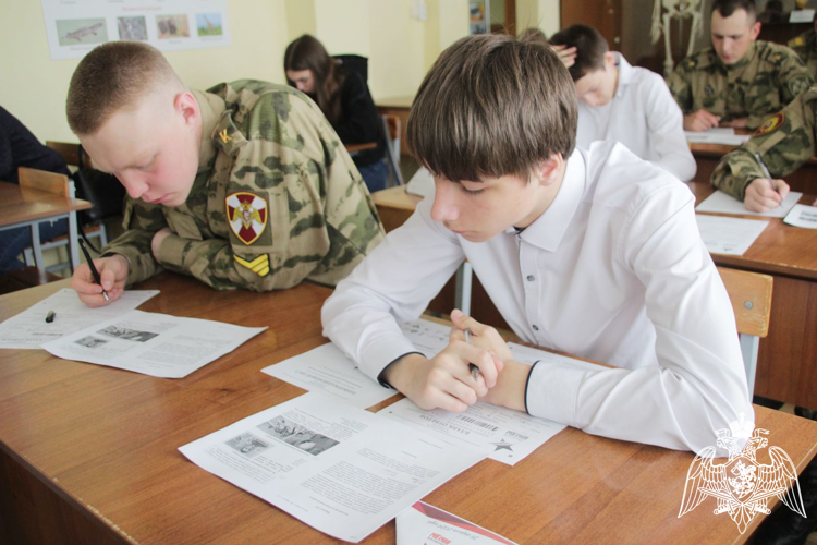 Военнослужащие Пермского военного института приняли участие в Международной акции «Диктант Победы»