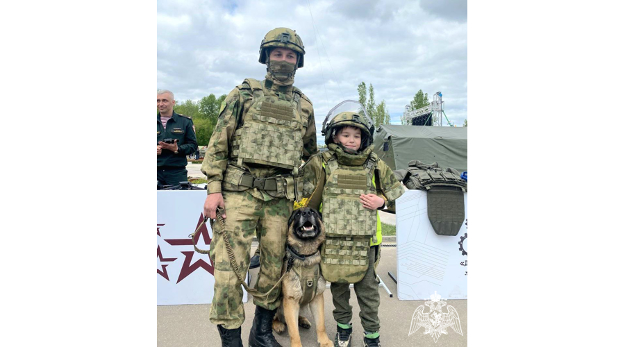 В Нижнем Новгороде состоялась выставка «День передовых технологий обеспечения безопасности личности, общества и государства», в которой приняли участие офицеры Пермского военного института