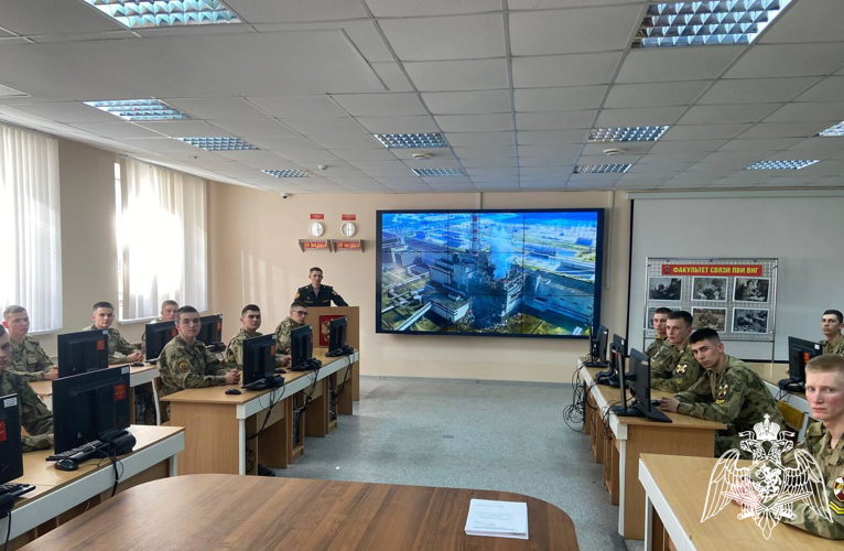 На факультете (связи) проведено военно-политическое информирование на тему «Чернобыль. Трагедия и героизм народа»