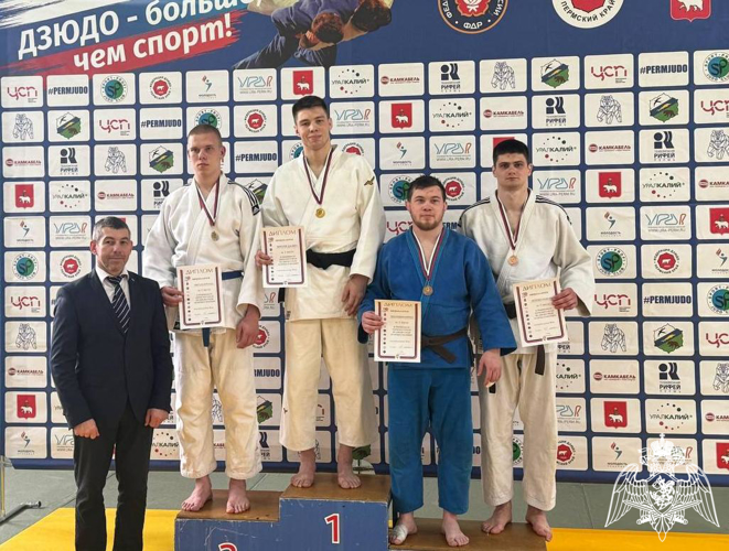 Военнослужащие Пермского военного института приняли участие в чемпионате Пермского края по дзюдо
