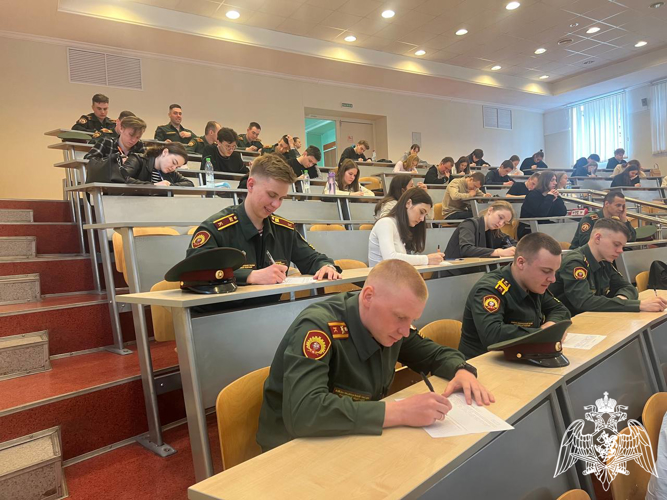 Курсанты Пермского военного института приняли участие в студенческой олимпиаде «Луч в науку»