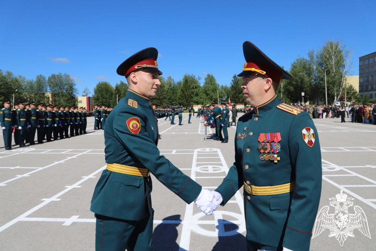 В Пермском военном институте Росгвардии состоялся 38-й выпуск офицеров