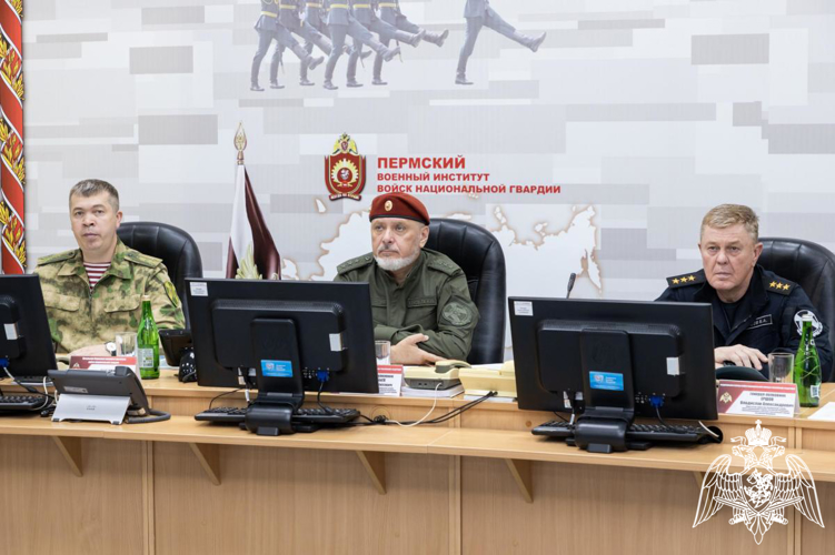 Заместители директора Росгвардии генерал-полковник Алексей Воробьев и генерал-полковник Владислав Ершов посетили Пермский военный институт войск национальной гвардии Российской Федерации