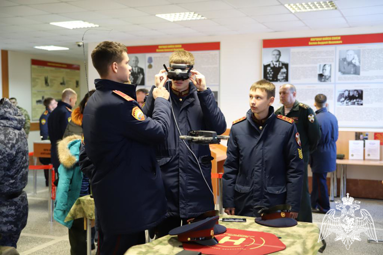 Профориентационная экскурсия для кадет в Пермском военном институте войск национальной гвардии Российской Федерации