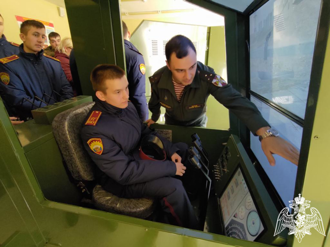 Профориентационная экскурсия для кадет в Пермском военном институте войск национальной гвардии Российской Федерации