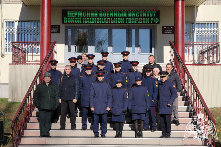Профориентационная экскурсия для кадет в Пермском военном институте войск национальной гвардии Российской Федерации