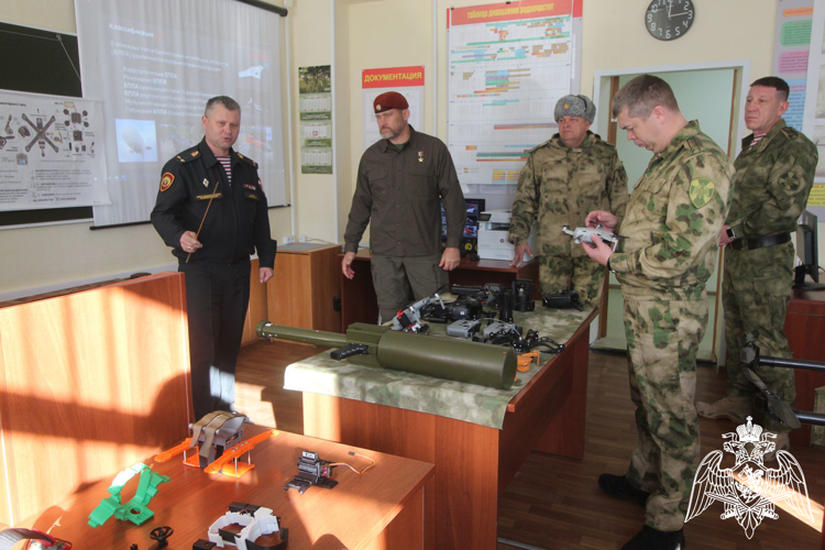 Пермский военный институт посетил Герой России начальник Саратовского военного ордена Жукова Краснознаменного института ВНГ РФ полковник Белоглазов Александр Михайлович