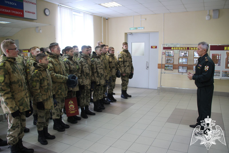 Профориентационная экскурсия для кадет в Пермском военном институте войск национальной гвардии Российской Федерации