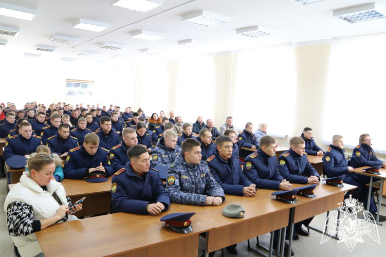Профориентационная экскурсия для кадет в Пермском военном институте войск национальной гвардии Российской Федерации
