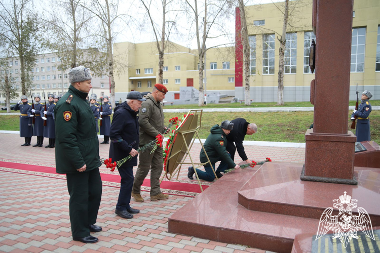 Пермский военный институт посетил Герой России начальник Саратовского военного ордена Жукова Краснознаменного института ВНГ РФ полковник Белоглазов Александр Михайлович