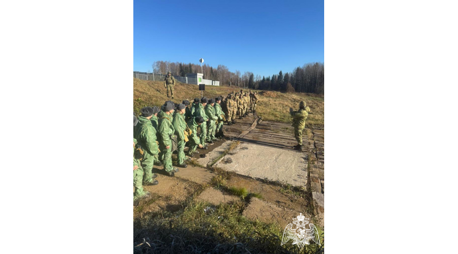 С курсантами 2 курса факультета (ракетно-артиллерийского вооружения) проведены комплексные полевые занятия