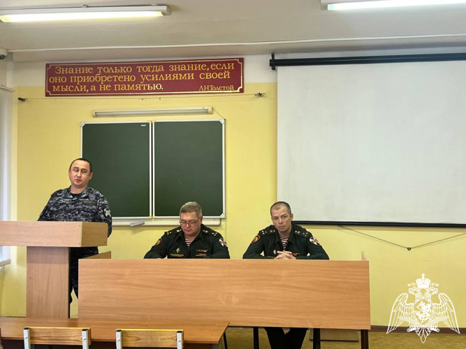 В Пермском военном институте проведен круглый стол по теме «Особенности организации артиллерийско-технического обеспечения ВНГ РФ»
