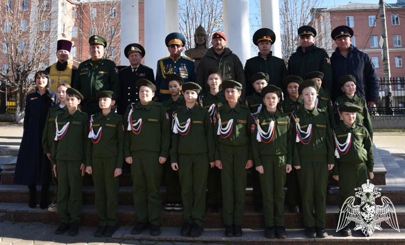 Начальник военного института полковник Филипп Сиволапов принял участие в торжественном мероприятии, посвященном принятию клятвы кадетами движения «Гвардейская смена» Удмуртской Республики
