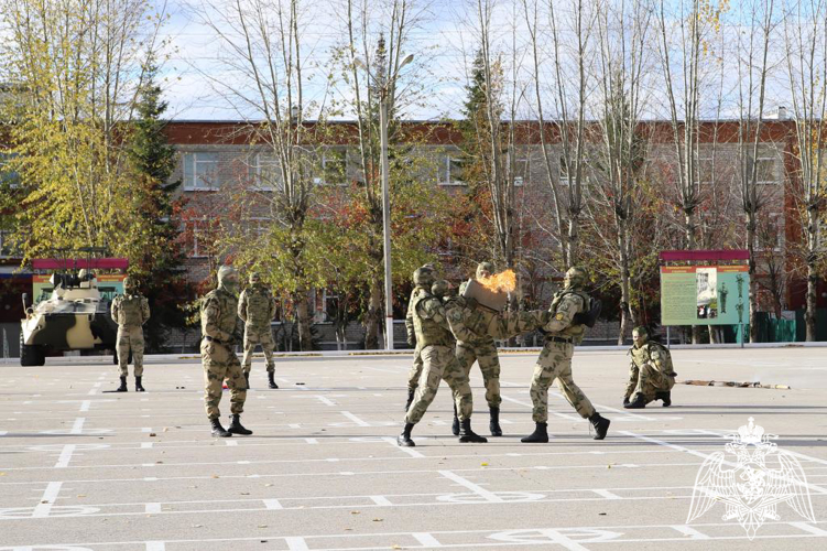 В Пермском военном институте прошел фестиваль подразделений регионального отделения детско-юношеского военно-патриотического движения «Гвардейская смена» Пермского края