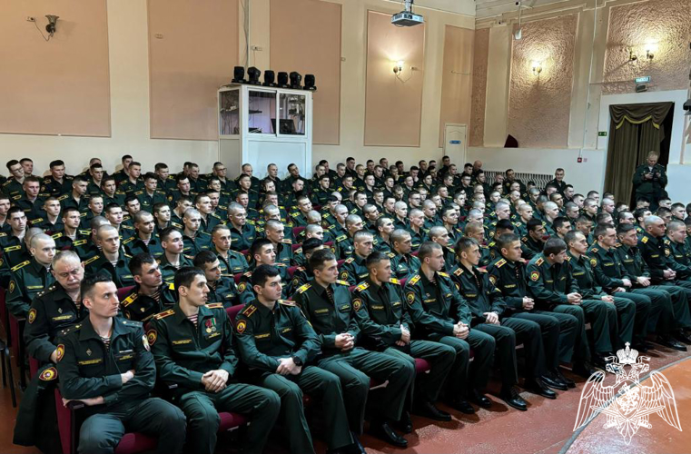 В Пермском военном институте с 1 октября 2024 года проводится комплекс мероприятий по обеспечению безопасности дорожного движения и снижению тяжести последствий дорожно-транспортных происшествий