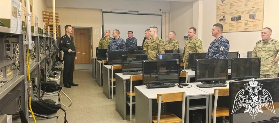 В Пермском военном институте началось обучение офицеров специальной связи, прибывших на повышение квалификации