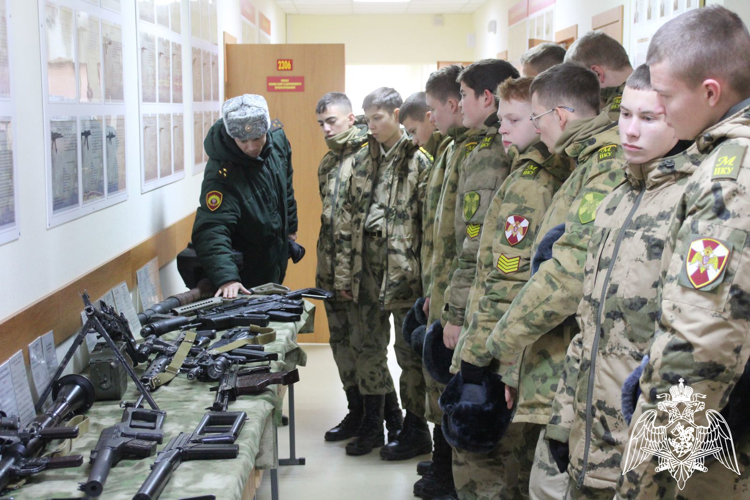 Профориентационная экскурсия для кадет в Пермском военном институте войск национальной гвардии Российской Федерации