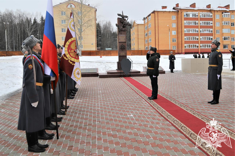 В Пермском военном институте Росгвардии прошли торжественные мероприятия, посвященные празднованию 43 годовщины со дня образования учебного заведения