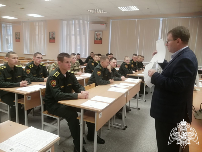Курсанты военного института приняли участие в акции «Географический диктант»