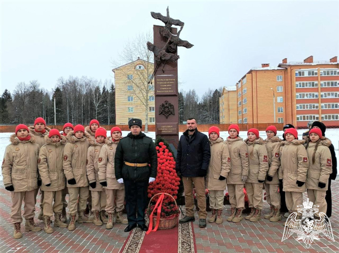 В Пермском военном институте Росгвардии прошли торжественные мероприятия, посвященные празднованию 43 годовщины со дня образования учебного заведения