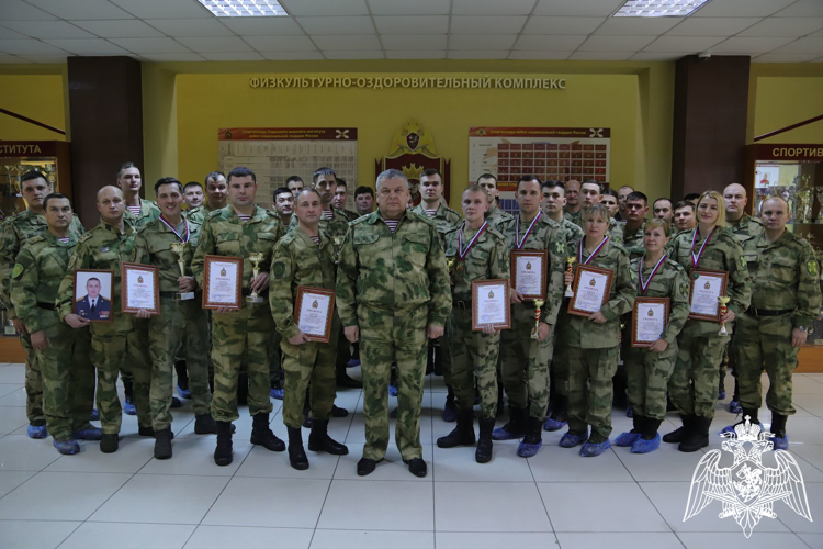 В Пермском военном институте войск национальной гвардии Российской Федерации проведен чемпионат по стрельбе из боевого ручного стрелкового оружия пистолета Макарова на Кубок полковника Яборова А.А