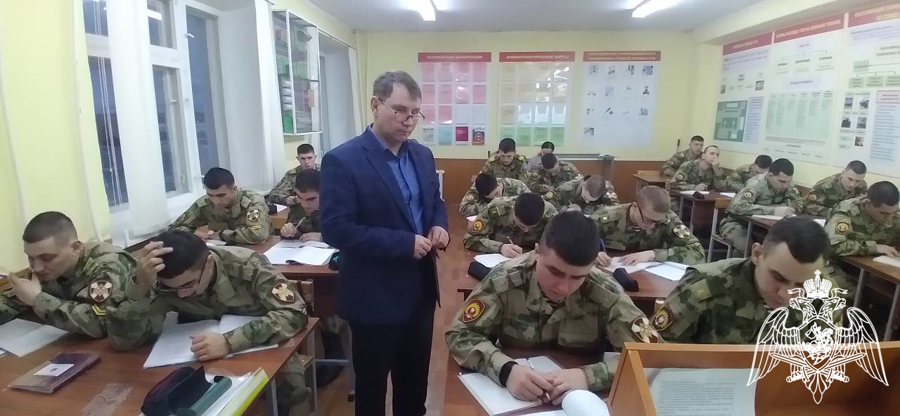 На кафедре биологии проведено открытое занятие по дисциплине «Экология» с актуализацией вопросов экологической безопасности военной деятельности