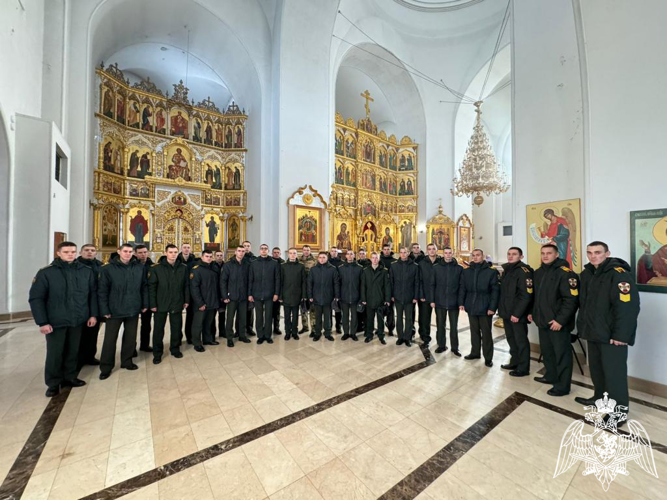Военнослужащие Пермского военного института  посетили Белогорский Свято-Николаевский мужской монастырь