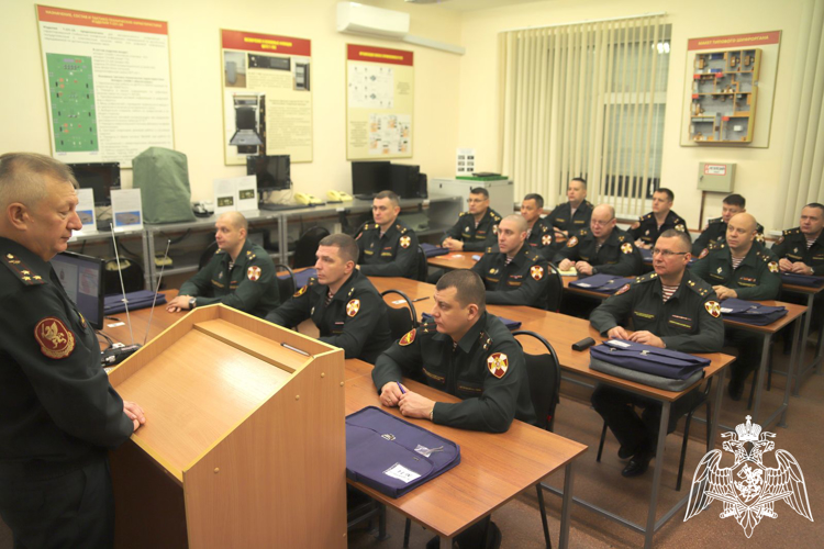 В Пермском военном институте началось обучение офицеров специальной связи, прибывших на повышение квалификации