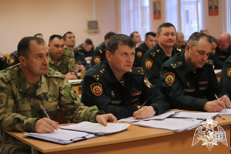 Проведение круглого стола в Пермском военном институте