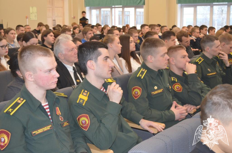 Курсанты факультета (ракетно-артиллерийского вооружения) посетили Международную научно-практическую конференцию «II Калачниковские чтения. История российской артиллерии и её создателей»