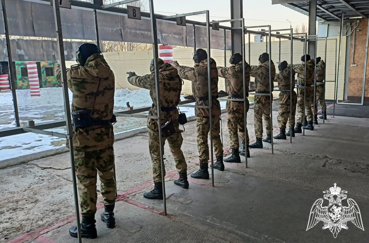 В Пермском военном институте прошел чемпионат среди переменного состава по стрельбе из боевого ручного стрелкового оружия