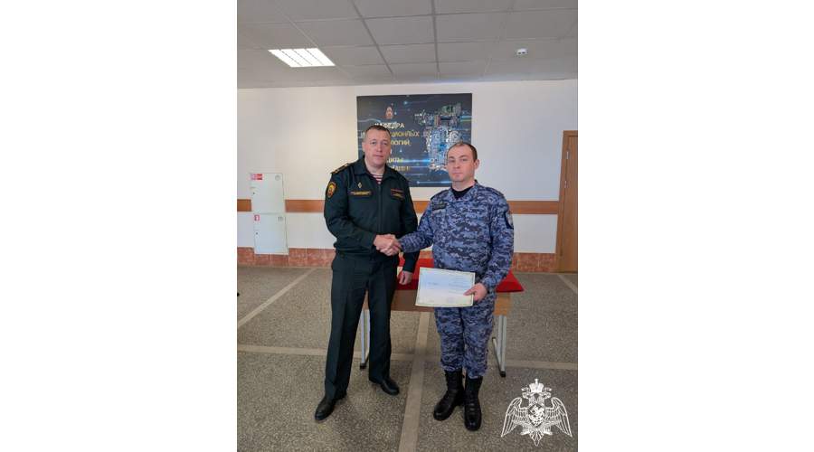 В Пермском военном институте слушатели курсов повышения квалификации прошли обучение и успешно сдали междисциплинарный экзамен