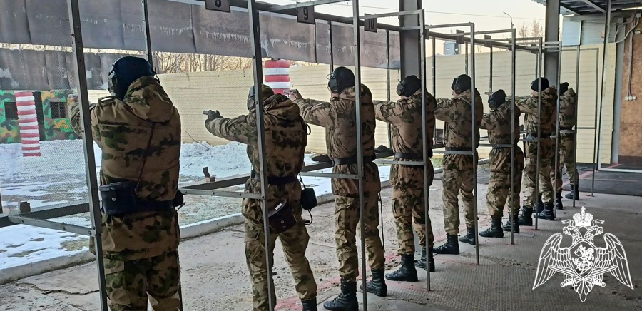В Пермском военном институте прошел чемпионат среди переменного состава по стрельбе из боевого ручного стрелкового оружия